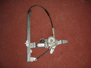 ALZAVETRO ELETTRICO DX FIAT PANDA 1 SERIE - Foto 1 di 1