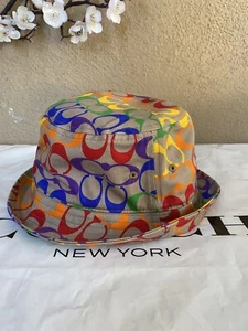 NWT Coach Rainbow Signature Bucket Hat CJ713 - Picture 1 of 9