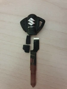 N°1 CHIAVE VERGINE NERA X SUZUKI GSX R 600 750 1000 GSR con chip,transponder. - Foto 1 di 1