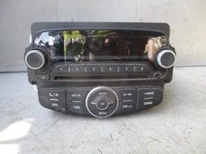 VAUXHALL CORSA E 2017 RADIO CD PLAYER STEREO HEAD UNIT 39068068 - Picture 1 of 6