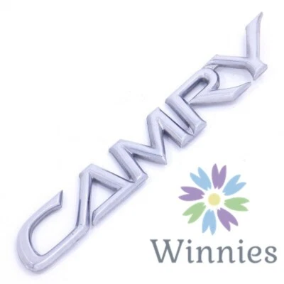 02-06 Toyota Camry maletero trasero emblema placa de identificación OEM 03 04 05 plateado Foto 1 de 2