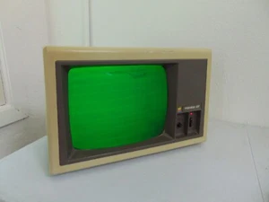 Apple Monitor III Green Vintage A3M0039 Circa 1982 *Turns On* Screen Phosphor - Picture 1 of 10