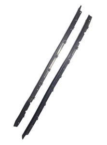 Sellos exteriores de ventana de puerta Corvette 1984-1996 - NOS GM 10245645 y 10245646 - Imagen 1 de 3