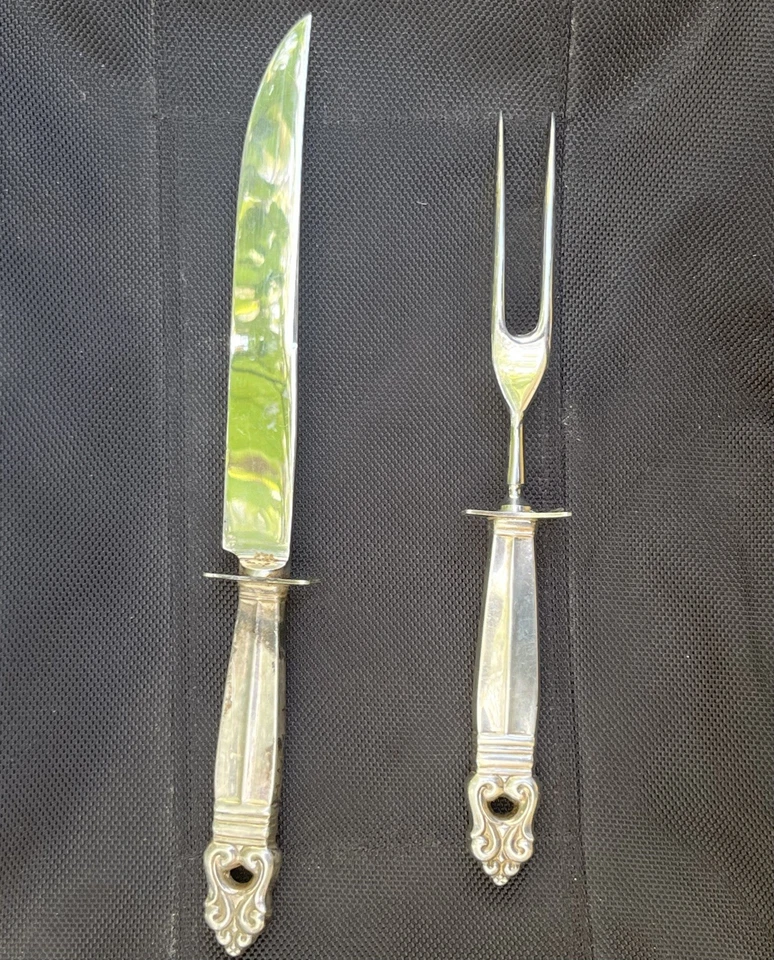 JUEGO DE TALLADO REAL DANÉS INTERNACIONAL ESTERLINA 2 piezas  Foto 1 de 2