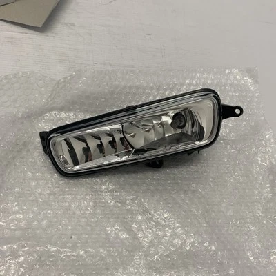 Genuine Ford Fiesta 2018+ Passenger Front Fog Lamp 2268283 - Image 1 of 4