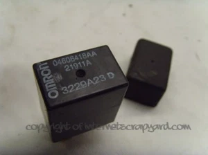 Jeep Grand Cherokee 4.0 WJ 99-04 relay omron 3229A23D 04671167 21911A + rubber  - Picture 1 of 1