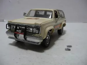 Monogram 1980 GMC Jimmy 4x4 Truck 1/24 Scale Built Model Kit #2248 - Picture 1 of 9