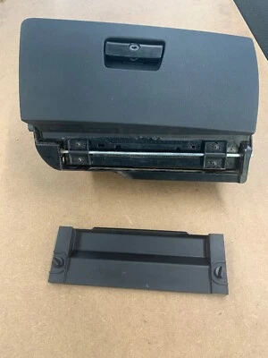 BMW 328i 328xi 335i 335xi 2007-2013 guantera compartimento almacenamiento 7075479 negro Foto 1 de 4