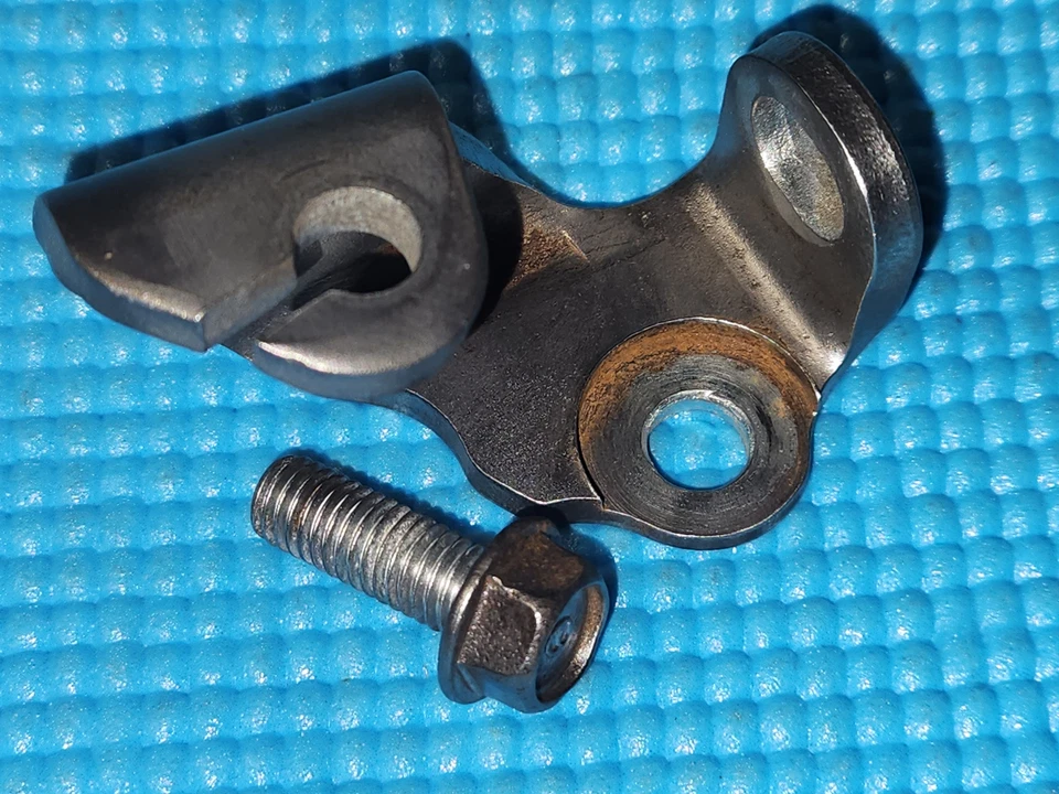 Receptor cable embrague honda cb900 f 81-82 supersport Foto 1 de 4