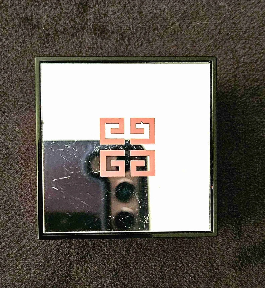 NWT Givenchy Prismissime Compact Powder 4 Colors Mousseline Lilas Makeup Shade 1 - Image 1 of 4