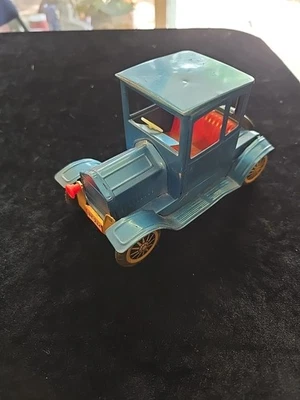 Coche de fricción de juguete litográfico de hojalata Ford modelo T 1915 Bandi Japón vintage años 60 Foto 1 de 4