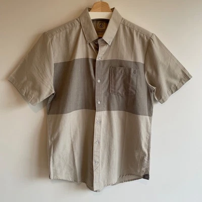 Volcom Mens Classic Fit Short Sleeve Button Up Shirt Tan Grey Stripe Medium - Image 1 of 4