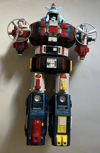 VINTAGE VOLTRON 1 VEHICLE FORCE TEAM DELUXE WARRIOR MATCHBOX 1982 INCOMPLETE - Picture 1 of 14
