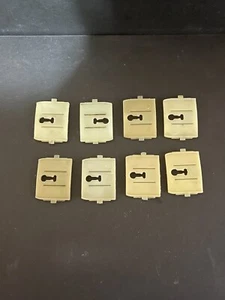 Genuine FORD Trim Retainer Clip lot of (8) #D70B6520818 - Foto 1 di 2
