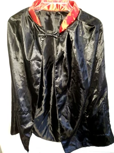 boys VAMPIRE CAPE HALLOWEEN costume BLACK RED BOW TIE one size fits most - Picture 1 of 1