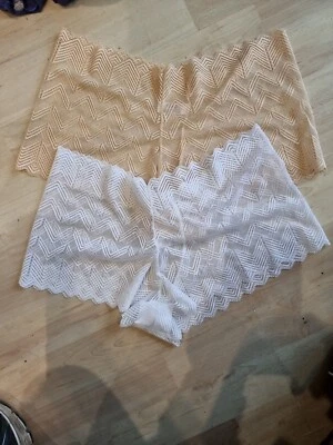 Ladies Two Pack  Solid Chevron Lace Briefs/shorts Size 14-16 - Image 1 of 4