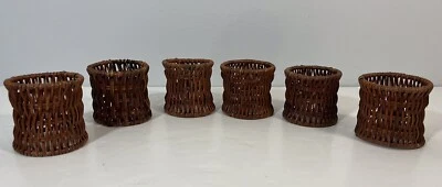 Juego de 6 servilleteros de metal de ratán tejido marrón Foto 1 de 4