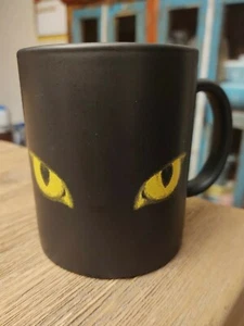 Taza de café negra Jaguars Bearizone con ojos amarillos - Imagen 1 de 8
