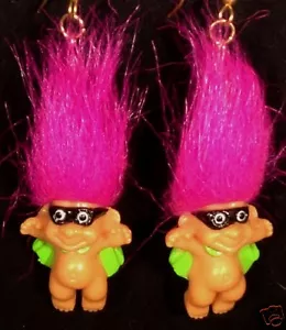 HALLOWEEN COSTUMED BANDIT EARRINGS Russ Troll NIP - Picture 1 of 1