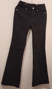 Pantalones de mezclilla divididos para mujer acampanados talla 6 en color negro - Imagen 1 de 15
