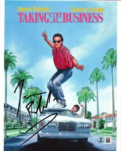Foto firmada por Jim Belushi cuidando negocios 8x10 con certificado de autenticidad Beckett BAS BV13229 - Imagen 1 de 1