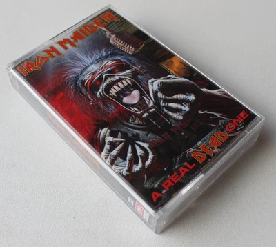 IRON MAIDEN - A REAL DEAD ONE (EMI TCEMD1048) 1993 UK CASSETTE EX COND + POSTER! - Image 1 of 4