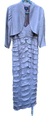 Adrianna Papell Champagne Satén Niveles Maxi Vestido y Bolero Conjunto de 2 Piezas Talla 12 Foto 1 de 4