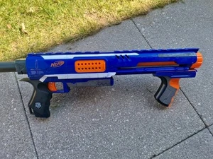 Nerf N-Strike Elite Rampage Pump Action Blaster - Bild 1 von 2