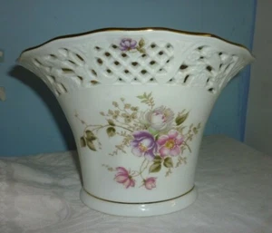 Very Pretty Vintage Schumann Arzberg Porcelain Vase - Picture 1 of 4