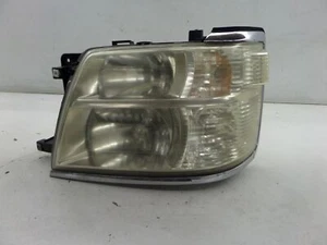 Nissan Elgrand JDM RHD Left Headlight E50 VE000 97-02 OEM Broken Tab - Picture 1 of 12