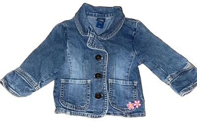 Chaqueta de mezclilla Oshkosh B'gosh para niños pequeños rosa corazones bolsillos cierre a presión talla 2T Foto 1 de 4