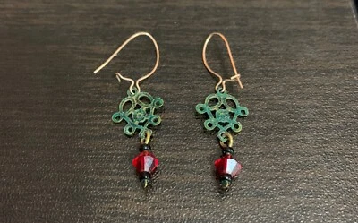Pendientes colgantes estilo cuentas rojas rubí filigrana verde vintage para dama Foto 1 de 4
