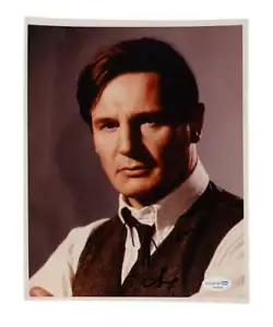 Liam Neeson Signed 8x10 Photo (AutographCOA) - Picture 1 of 2