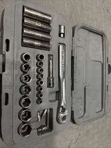 CRAFTSMAN Tools - 22 Piece Metric tool Set w/ Ratchet, Sockets & Extensions USA - Picture 1 of 9
