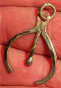 VINTAGE NAVAJO NAJA / SQUASH BLOSSOM STERLING SILVER CHARM PENDANT vafo - Picture 1 of 4