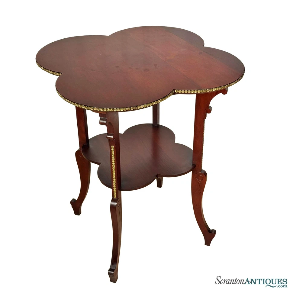 古董爱德华红木三叶草叶边桌带黄铜 Ormolu — 第 1/4 张图片