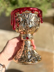 Soporte para pedestal de velas Bath & Body Works cáliz dorado goteo de sangre decoración de Halloween - Imagen 1 de 6