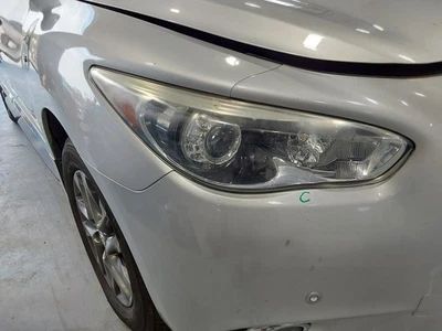 Used Right Headlight Assembly fits: 2015 Infiniti QX60 xenon HID Right Grade C - Image 1 of 4
