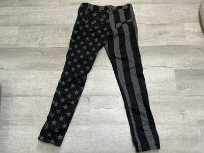 Woman’s Royal Bones Gray And Black Stars And Stripes Pants Size 13 - Imagem 1 de 3