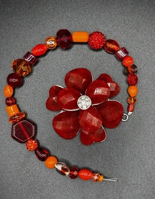 Colgante Flor Hecho a Mano Atrapasol Con Cuentas Multicolor Rojo Naranja Amarillo Foto 1 de 4