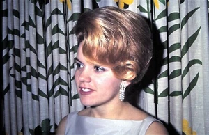 Original Vintage Slide, Young Lady Modeling Hairstyle and Make-up in 1964 - Picture 1 of 1