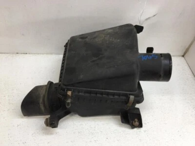 2010-2013 Toyota Tundra 8 Cylinder Air Cleaner Intake Filter Box OEM — 第 1/4 张图片