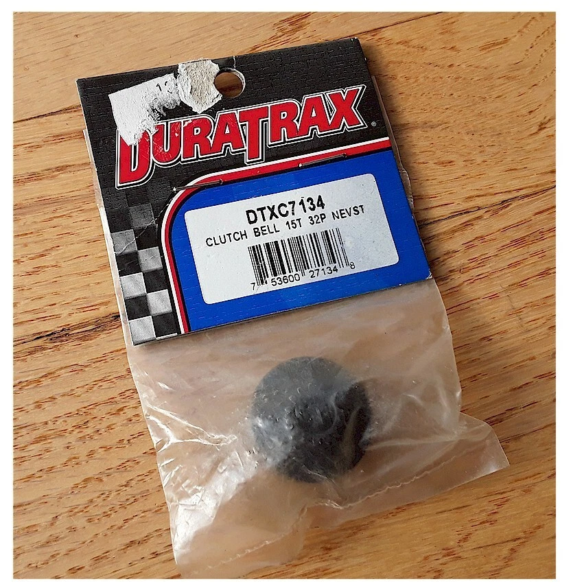 Vintage Duratrax DTXC7134 Nitro Evader Clutch Bell 15T 32P 1/10 ST Old Stock NIB - Image 1 of 1