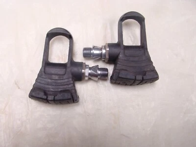 WELLGO CP-300 CLIPLESS PEDALS NO CLEATS LOOK COMPATIBLE - Image 1 of 4