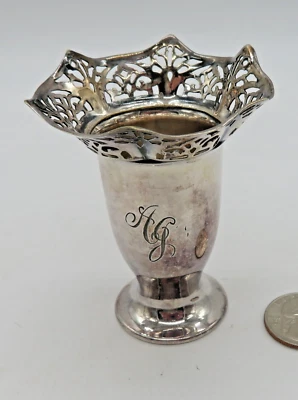 Mini jarrón de colección Barbour Silver Co Hartford Conn borde de celosía grabado AJ 3" de alto Foto 1 de 4