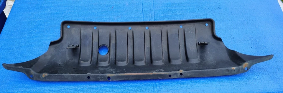 PARAGOLPES DELANTERO JEEP WRANGLER JK OEM CIERRE INFERIOR PANEL PROTECTOR ESCUDO 13-18 Foto 1 de 4