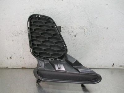 2013 MAZDA 3 Passenger Side Right Outer Grille (i SV) OEM-BGV550C11B Foto 1 de 4