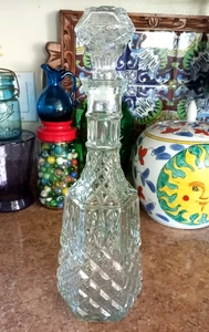VTG Cut Glass CRYSTAL CLEAR Decanter w/ Stopper ELEGANT RETRO BARWARE Fast Ship - Picture 1 of 12