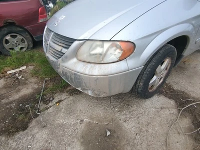 Dodge Grand Caravan Front Bumper - Oem ZVUW2 Foto 1 de 3