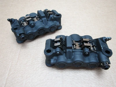 Yamaha YZF R1 2009 front brake calipers pair (14932) - Изображение 1 из 4